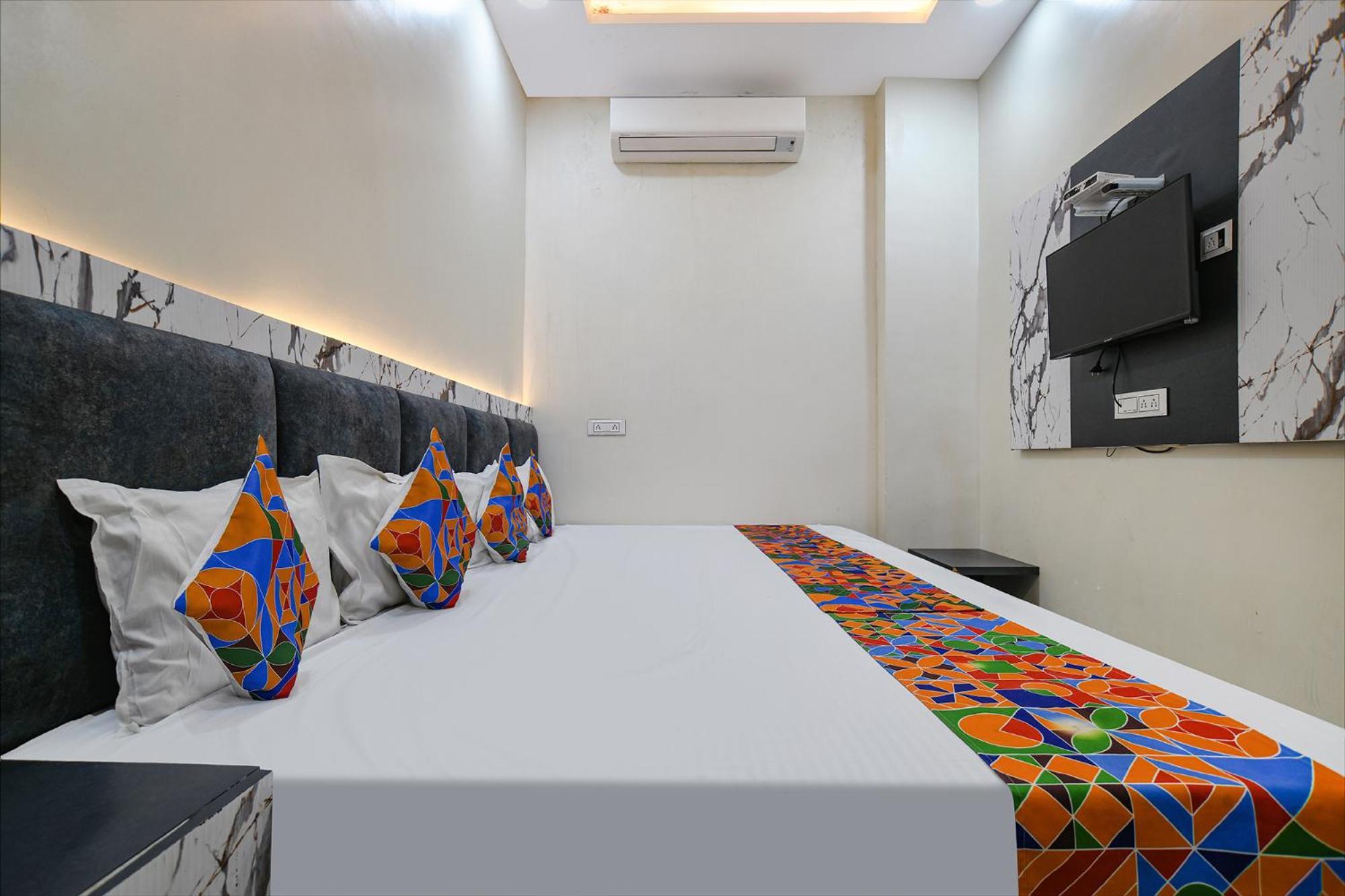 Hotel Fabexpress Orbit Ujjain Exterior foto